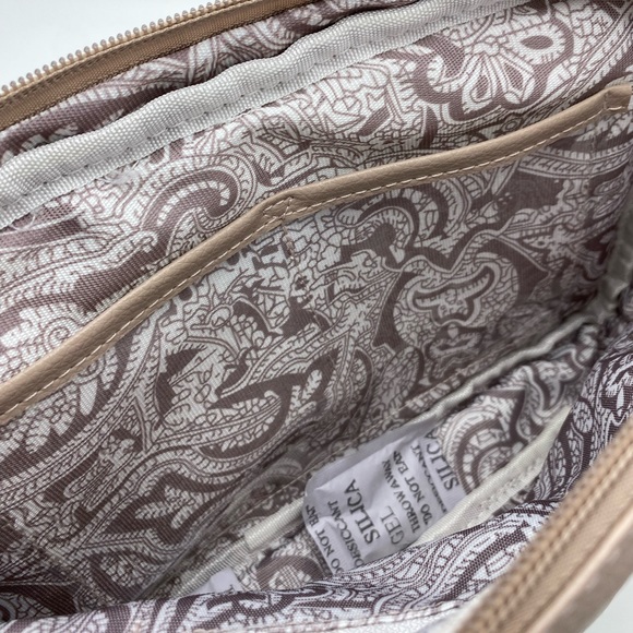 ☘️5 for $40☘️ Bella Russo Beige Crossbody Bag NWT See Description - Picture 6 of 12